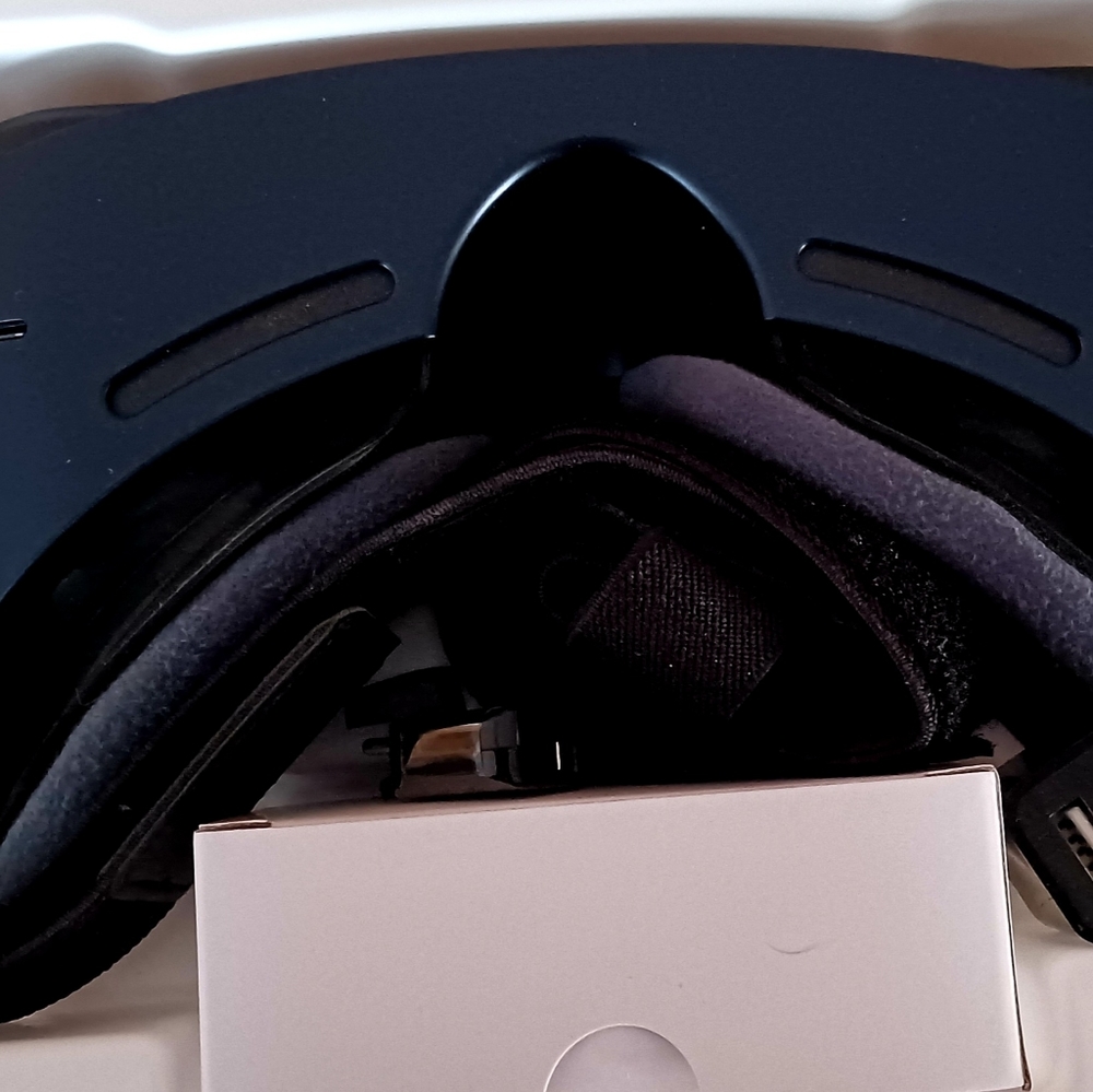 Samsung Oculus - Picture 2 of 6